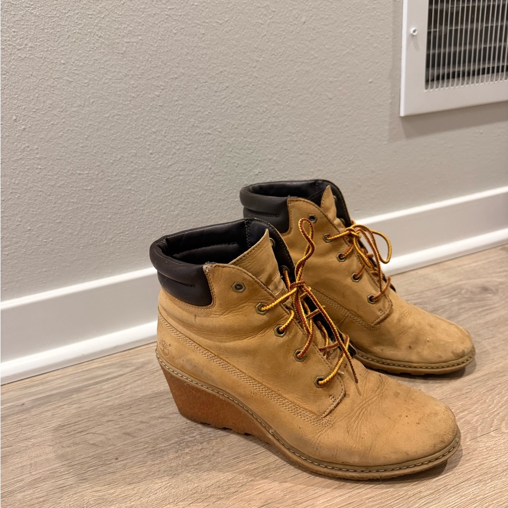 Women's Tan Wedge Ankle Timberland Boots
